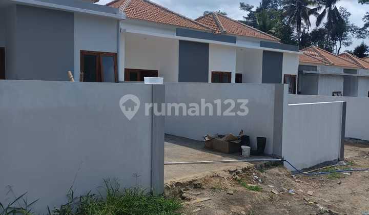 Rumah Minimalist di Petak, Gianyar Rumah Minimalist di Petak, Gianyar