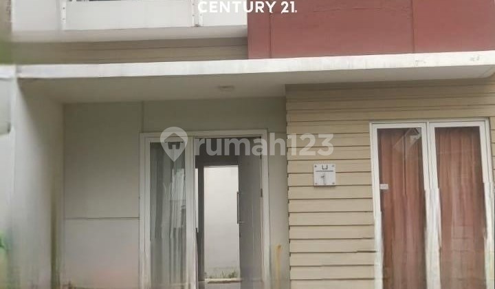 Nice house, hook position, ready to live, near Sumarecon Karawang.