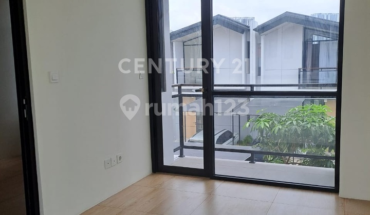Ready to Occupy House in Up Town Cluster, Lippo Cikarang