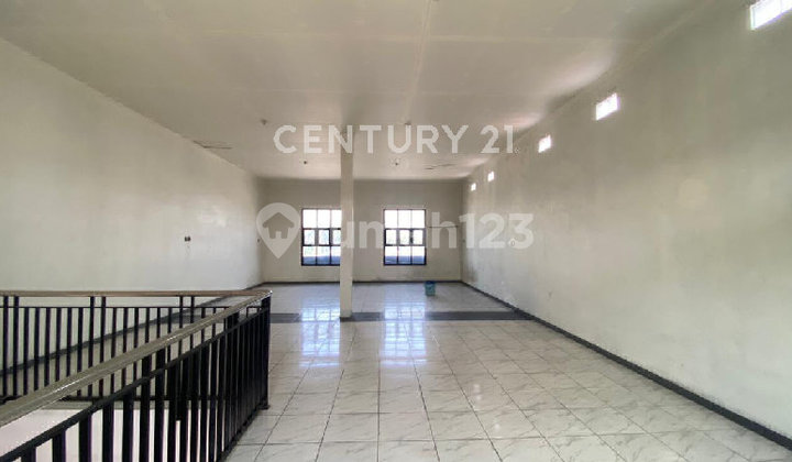 STRATEGIC 2-STORY SHOPHOUSE ON RAYA SERANG CIBARUSAH 1