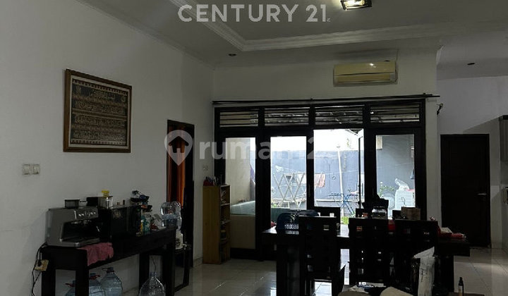 Rumah Bagus Full Furnished Di Kompleks Tropikana