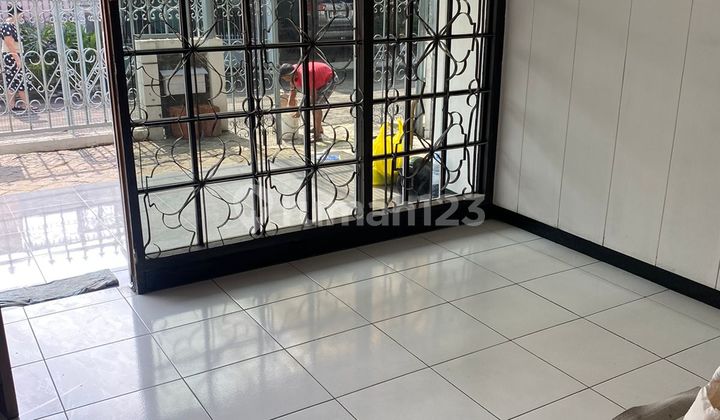 Rumah Disewa Lokasi Strategis di Komplek Sumbersari Bandung 2