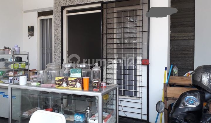 For Sale Comfortable House in Taman Kopo Indah 3 Bandung 2