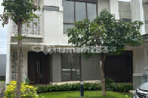 Rumah Asri Nyaman Tenang untuk Tinggal di Cluster Btari Summarecon Bandung