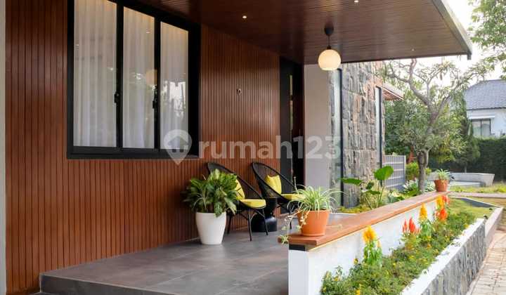 Beautiful Architect-Designed Kbp Bandung 2024 Hook House Furnished Building 2