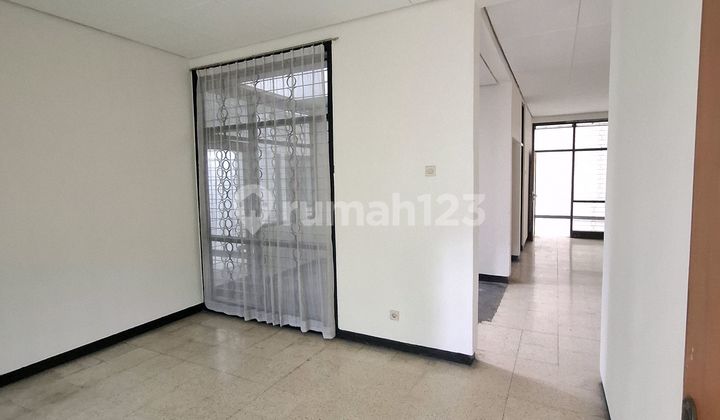 Rumah Hook Adem Sejuk Dekat ke Kota di Sumber Sari Mainroad 2