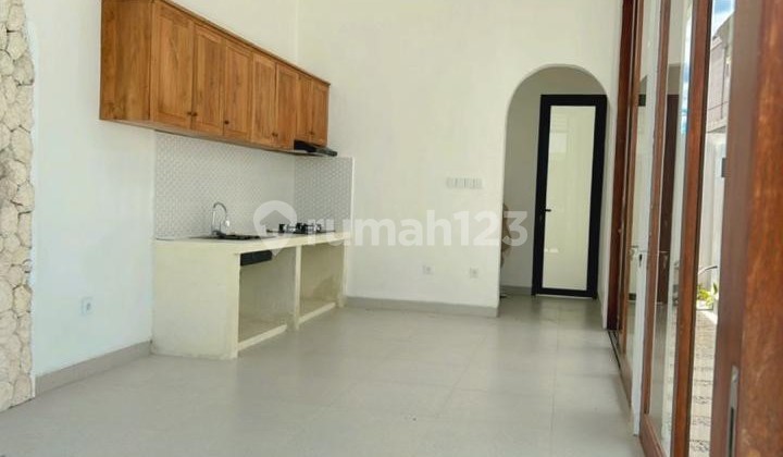 A cozy modern 3-bedroom villa in Babadan, Munggu, minutes away from Pererenan and Nuanu!