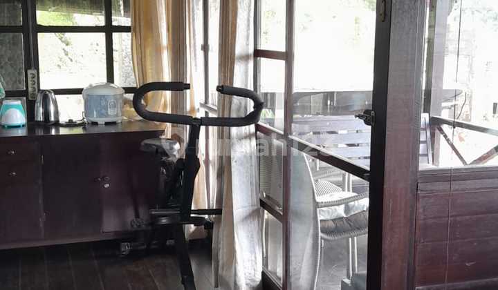 3-Story Exclusive House with Mountain and Lake Bedugul View 2