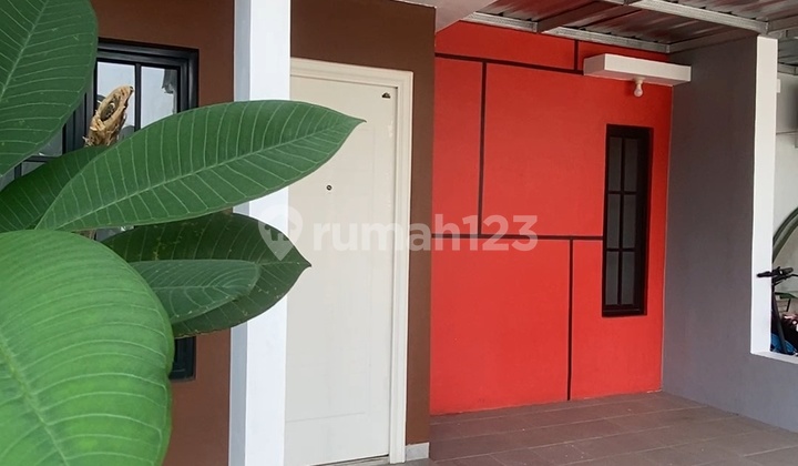 Comfortable and Strategic Residence Premier Village Cimuning 2