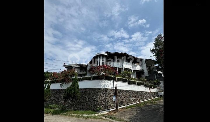 Auction of House in Cipaku, Setiabudi, Bandung City! 2