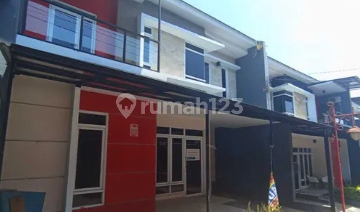 Ready-to-Live House in the Cool and Elite Complex of Bandung!