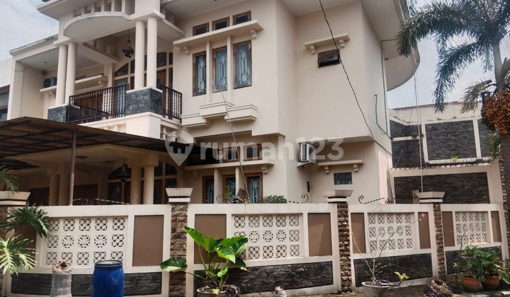Luxury House in Central Cimahi Suitable for Officials! 2