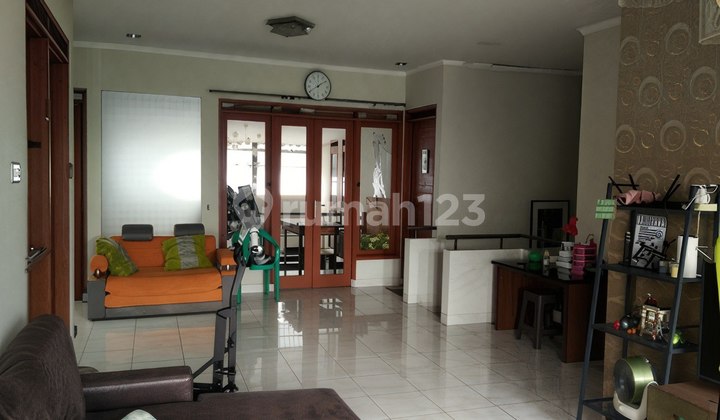 HOUSE IN BANDUNG CITY 2