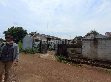 Beautiful House Purwakarta, Purwakarta Auctioned Cheap