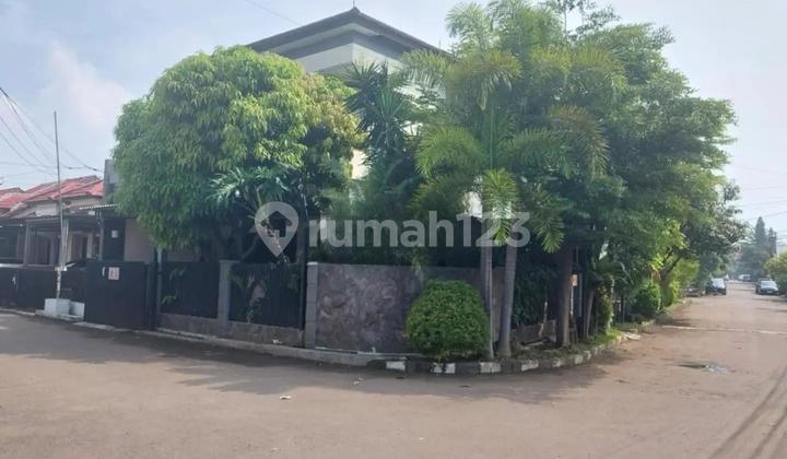 Rumah Puri Dago 2 Lantai Arcamanik Dilelang