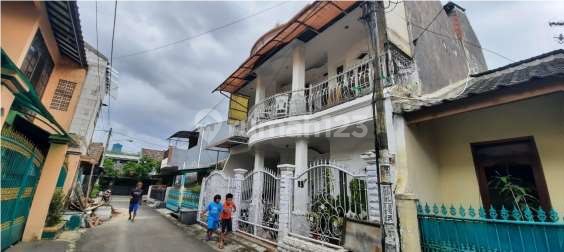 Nice House Buah Batu, Bandung Auctioned Cheap