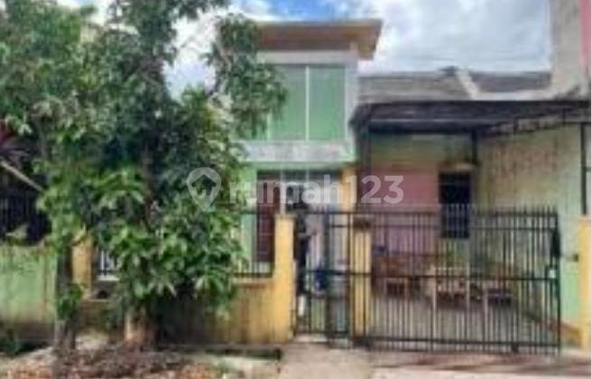 House in Need of Minor Renovation in Cileunyi, Bandung, Auctioned at a Low Price 2