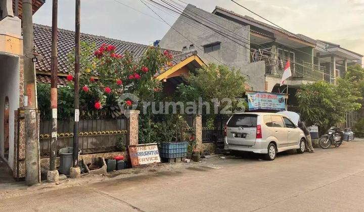 Auctioned House by the Roadside in Cangkuang Area, Bandung 2