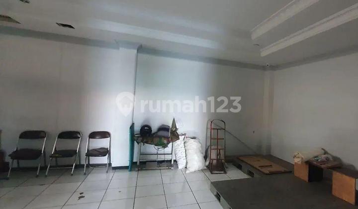 House Auctioned Near Moh Toha Toll Road in Dayeuhkolot Area 2