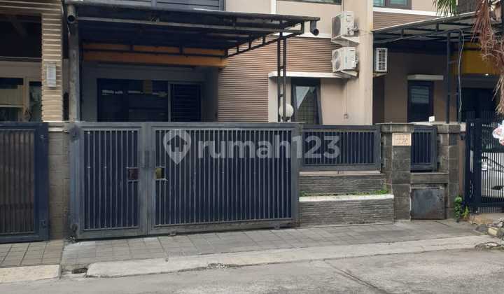 Old House in the Gading Arcadia Complex, Kelapa Gading, North Jakarta