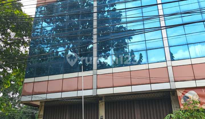 Ruko Gandeng Komersil di Jl Gandaria Iii Kramat Pela Jakarta Selatan