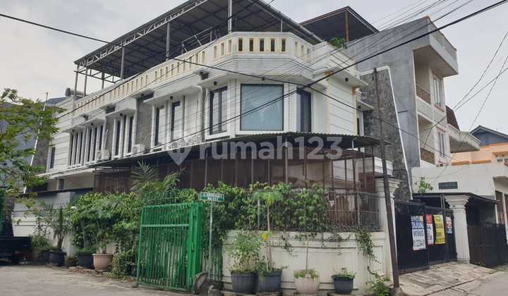 Rumah Hoek di Jl Sunter Hijau Ix Tj Priok Jakarta Utara Rumah Hoek di Jl Sunter Hijau Ix Tj Priok Jakarta Utara
