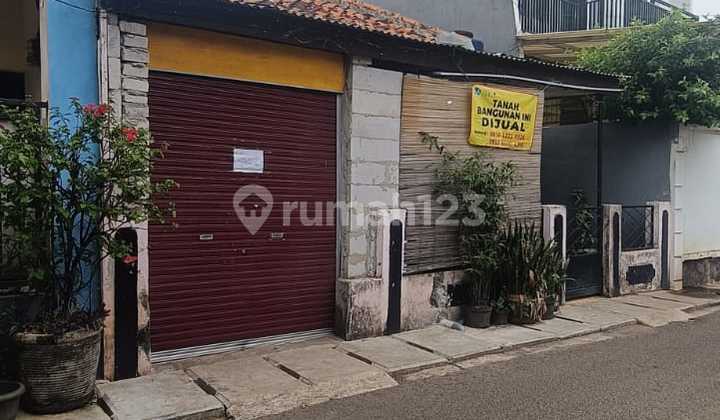 Rumah Tua di Jl Kh Mahmud Buntu Pancoran Jakarta Selatan Rumah Tua di Jl Kh Mahmud Buntu Pancoran Jakarta Selatan