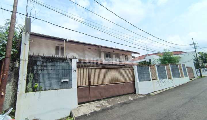 Old 2-Story House on Jl Caringin Barat III Terogong Cilandak, South Jakarta Old 2-Story House on Jl Caringin Barat III Terogong Cilandak, South Jakarta