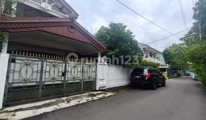 Rumah Tua di Jl Tebet Timur Iii B Tebet Timur Jakarta Selatan