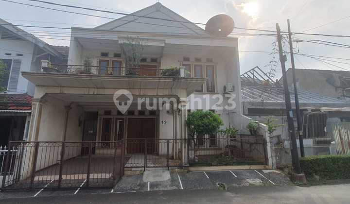 Old 2-Story House on Pelikan II Street, Bintaro Sector 2, South Tangerang