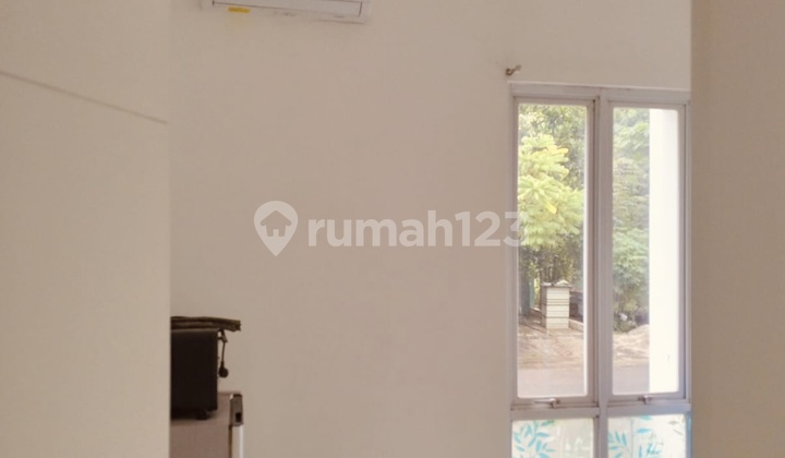 Nice 2-Story House (90m2) in Simplicity Cluster BSD The Icon Nice 2-Story House (90m2) in Simplicity Cluster BSD The Icon