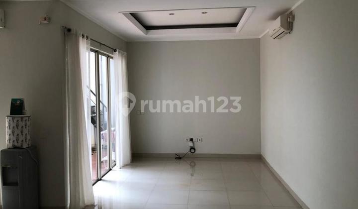 For Rent Fast Nice Well-Maintained Ready-to-Live-in House in Foresta Naturale BSD For Rent Fast Nice Well-Maintained Ready-to-Live-in House in Foresta Naturale BSD