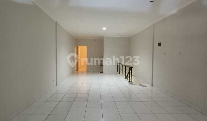 Disewakan Ruko Canadian Broadway, Kota Wisata - 2 Lantai Siap Pakai