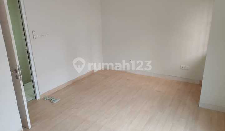 Dijual Rumah Turun Harga Semi Furnish & Full Renov di Cluster Arcadia,Gading Serpong 2