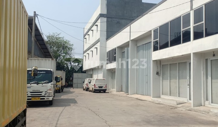 Warehouse Ready for Rent on Jl. Halim, Tangerang City Warehouse Ready for Rent on Jl. Halim, Tangerang City