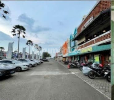 Dijual Ruko 1B 3 Lantai Jl. Boulevard Gading Serpong 