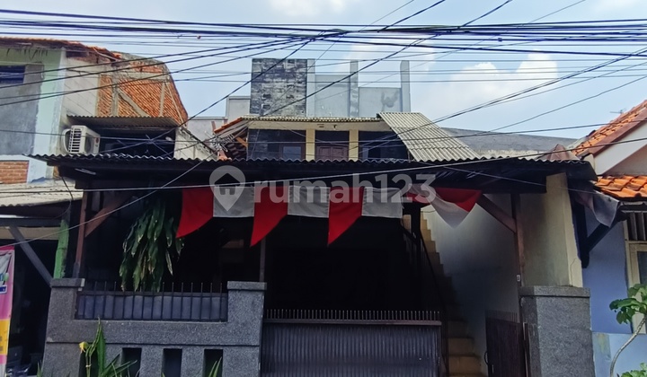 Mampang Prapatan - Old House Land Calculation with Very Wide Road Access