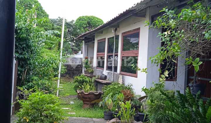 Duren Tiga - Old House, Land Counted Within Complex, Wide Road Access
