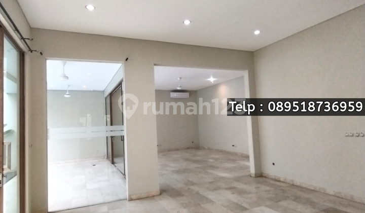 Rent Pejaten Barat - Luxury House Ready to Live In a Townhouse with Private Swimming Pool in Pejaten Barat 2