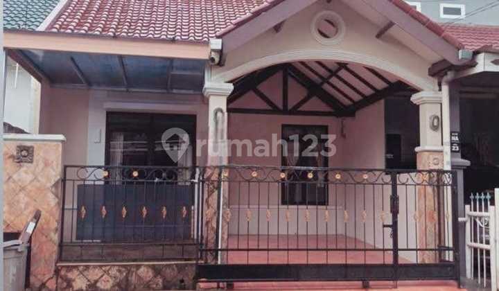Dijual Rumah Rapih Siap Huni di Nusaloka, Bsd