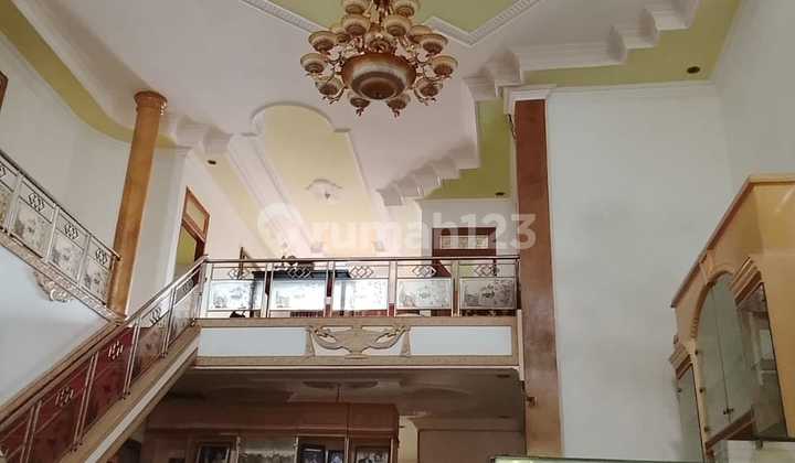 2-Story House, Spacious, Suitable for Investment and Families 2