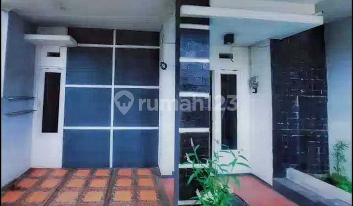 Jual Rumah Siap Huni dan Terawat di Malang Jual Rumah Siap Huni dan Terawat di Malang