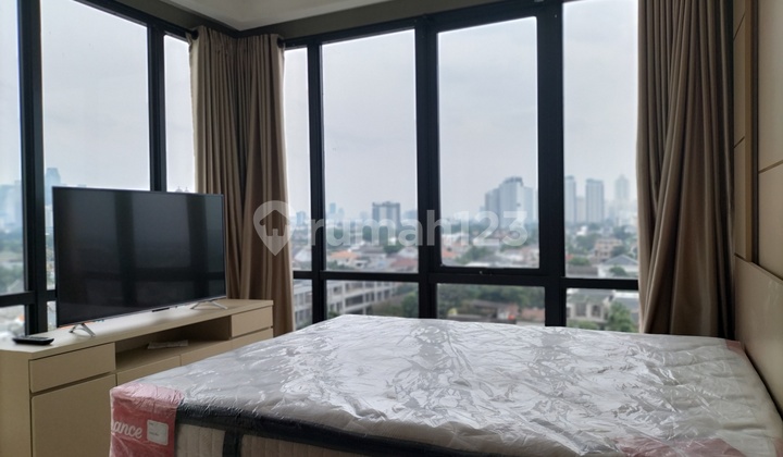 Apartemen 3 Kamar Tidur di Permata Hijau Suites View ke Swimmin Pool 2