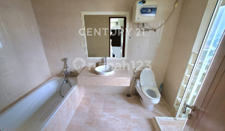 Unit Combine 4BR Di Permata Hijau Residence   2