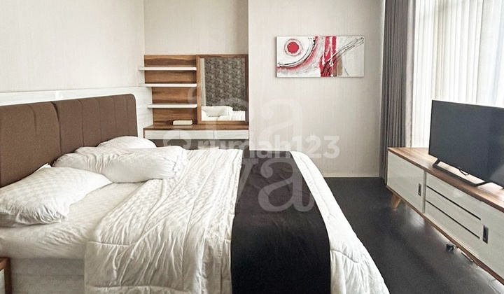 Beautiful 3 Bedroom Apartment Fully Furnished Ready to Occupy at Verde Kuningan Apartments