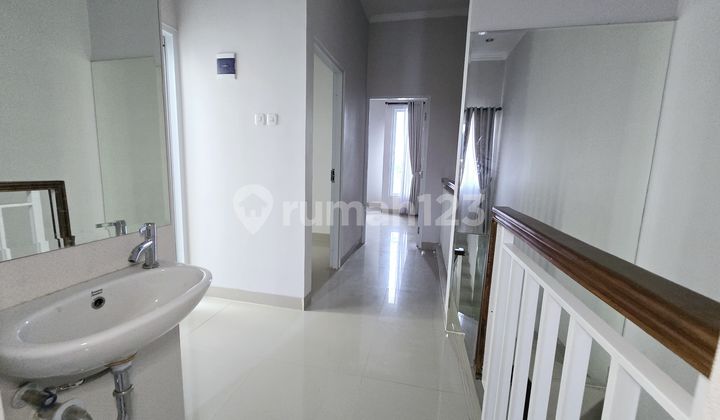 Dream home in Johar Baru ready to occupy, just a step away from the new Gembrong Market, Central Jakarta. Dream home in Johar Baru ready to occupy, just a step away from the new Gembrong Market, Central Jakarta.