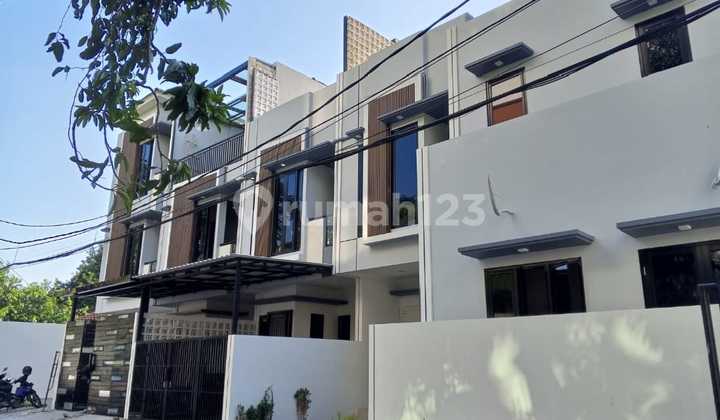 Rumah Keren Lagura Dekat Rsij,Pusat Kuliner Taman Solo