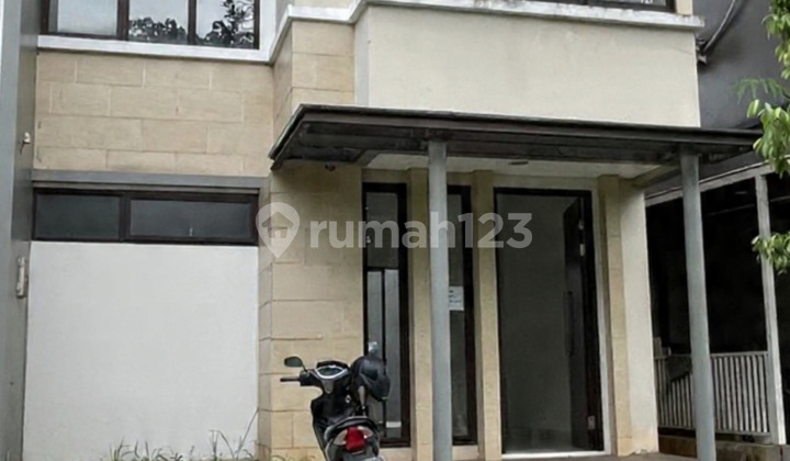Dijual Rumah Di Cluster Illustria The Eminent Posisi Bagus Depan Taman Rumah