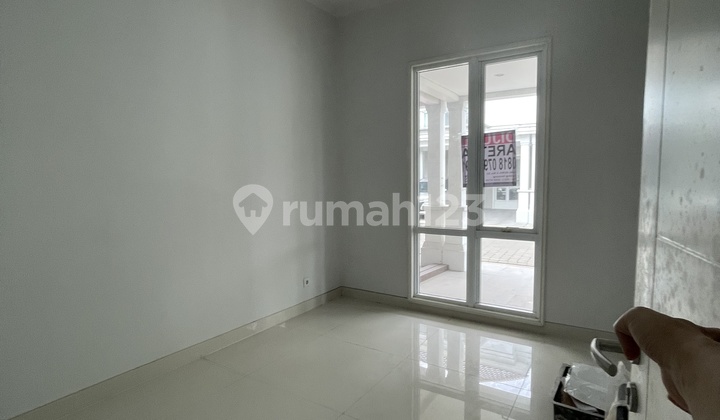 For Sale Pasadena House 8X15 Free 4 AC and Solar Water Heater 2