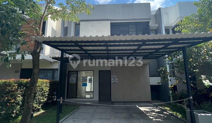 Disewakan Rumah Semi Furnish. Cluster Prestigia. Rapih Terawat